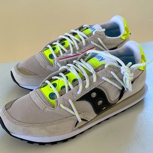 Saucony Jazz DST in Stone Citron